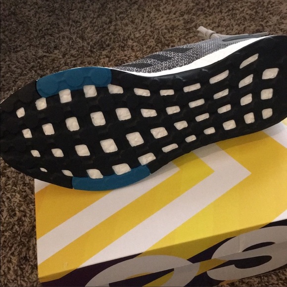 Adidas sneakers - Picture 4 of 4